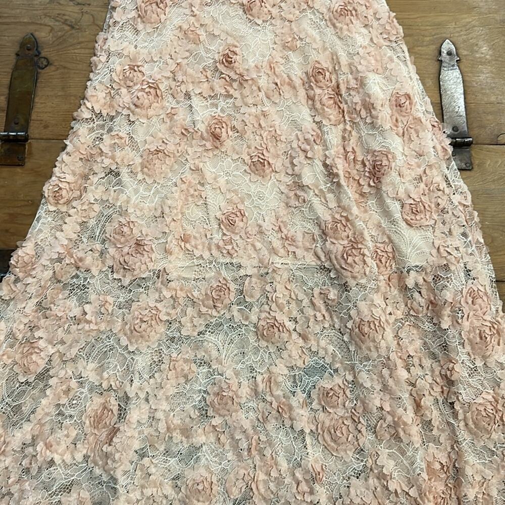 Xscape Lace Maxi peach 3D Floral wedding Guest dress Size 14 - Picture 8 of 8